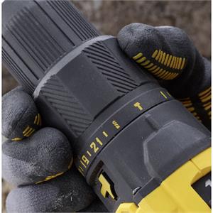 TRAPANO AVVITATORE A PERCUSSIONE V20 18V SFMCD711D22-QW in Utensileria