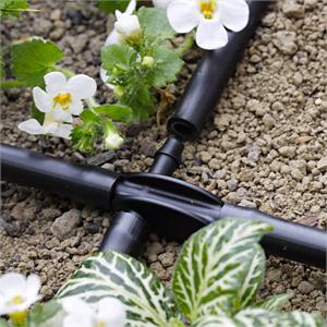 RACCORDO A CROCE PER TUBO CAPILLARE 1/4” CLABER in Giardinaggio