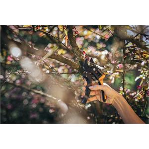 FORBICI DA POTATURA A INCUDINE POWERSTEP™ P83 FISKARS in Giardinaggio