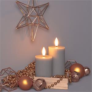 SET 2 CANDELE CILINDRICHE 3D RIBBED TAUPE  DIAMETRO 5 CM H7,5 10 CM – TIMER 8H in Natale