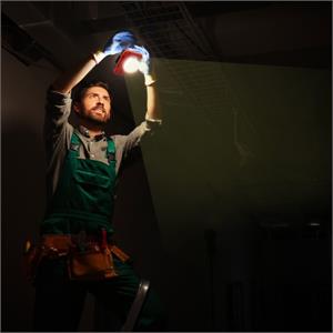 LAMPADA DA LAVORO RICARICABILE PORTATILE - FARGO - 10W 1000 LUMEN in Elettricità e smart home