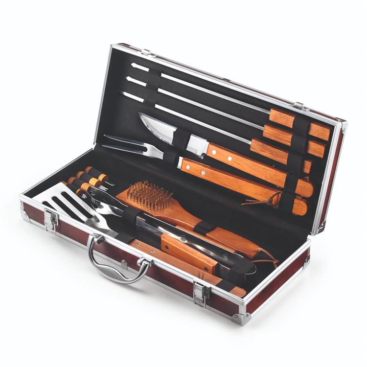 SET DI 12 UTENSILI DA BARBECUE OMPAGRILL CON VALIGETTA